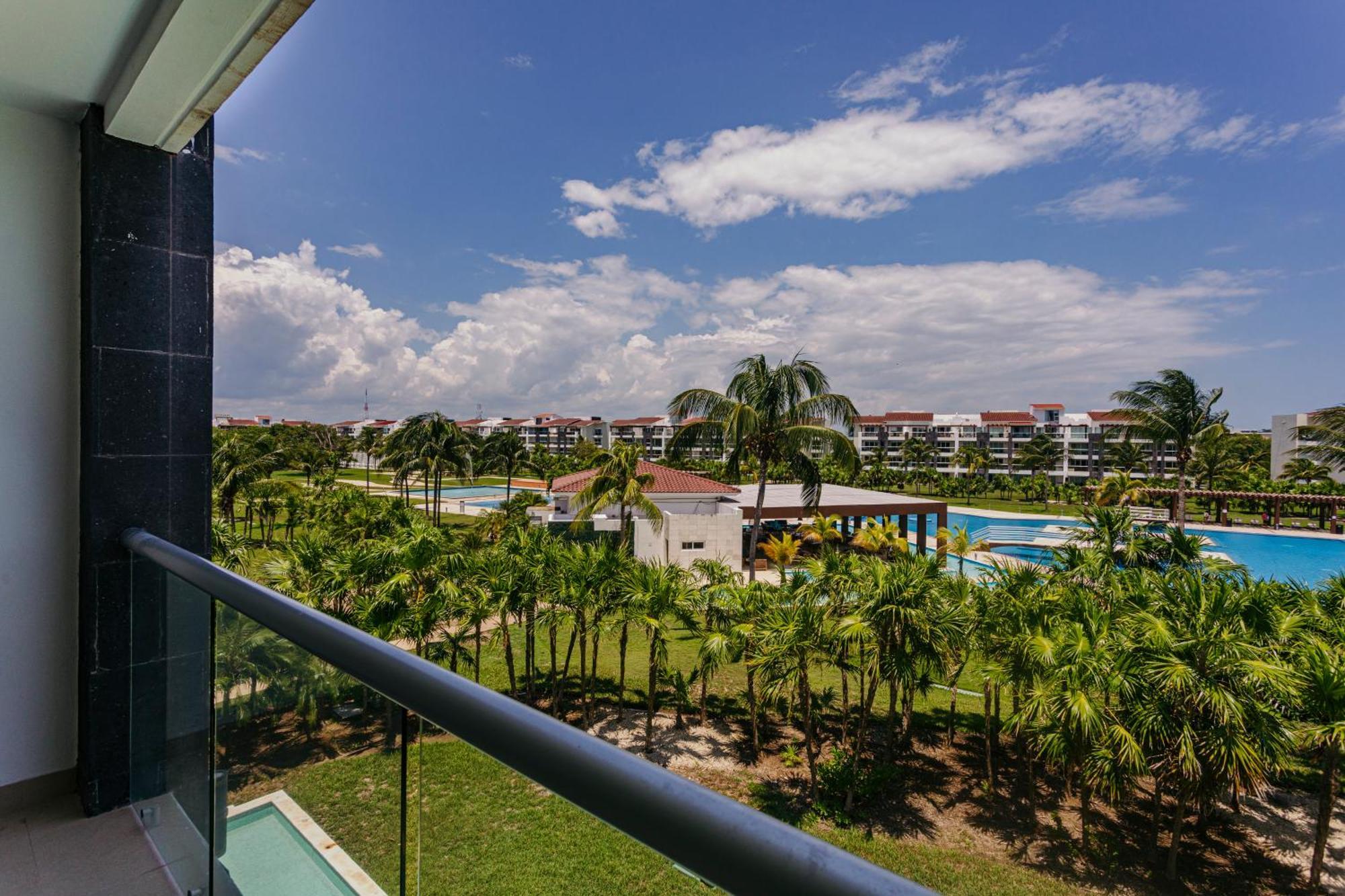 Mareazul Beach Condos At playa del Carmen Exterior foto